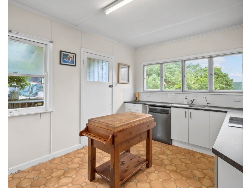 886 Samford Road, Mitchelton QLD 4053