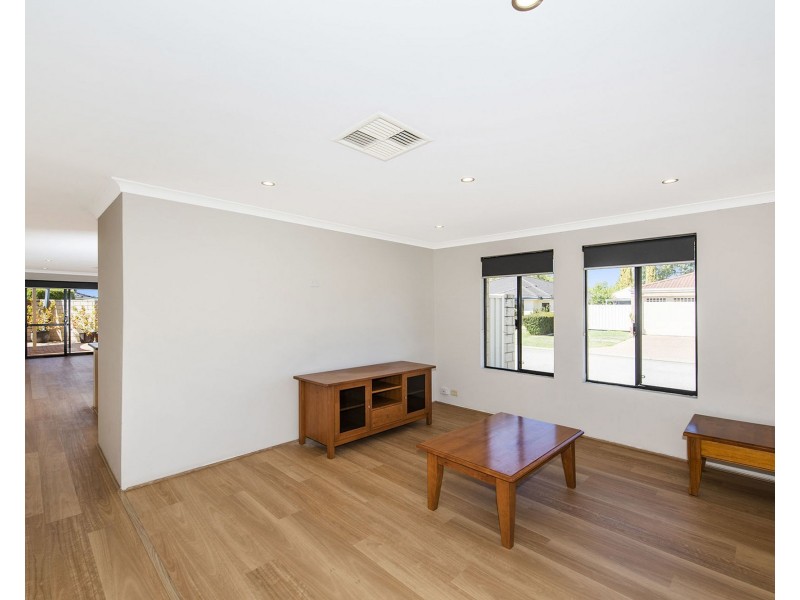 12 Leschenaultia Drive, Canning Vale WA 6155