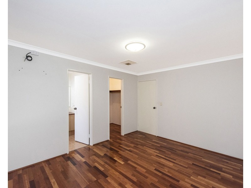 12 Leschenaultia Drive, Canning Vale WA 6155