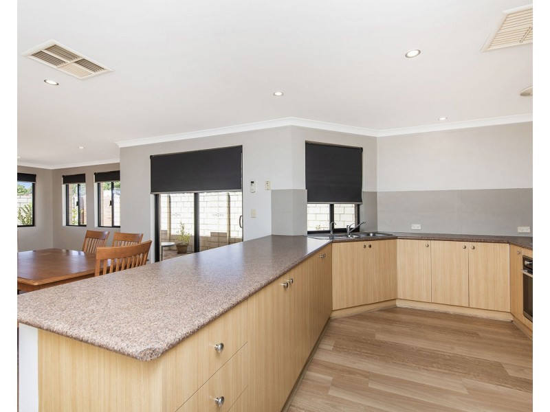 12 Leschenaultia Drive, Canning Vale WA 6155