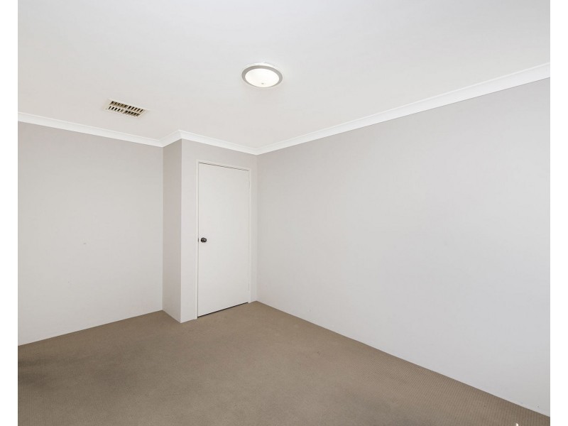 12 Leschenaultia Drive, Canning Vale WA 6155