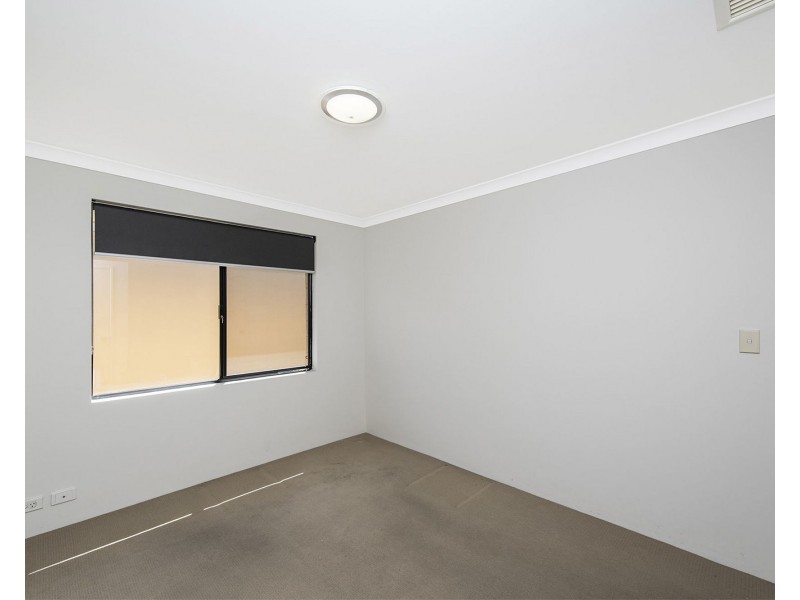 12 Leschenaultia Drive, Canning Vale WA 6155