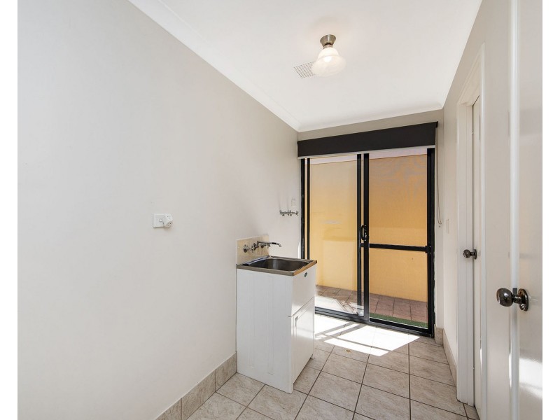 12 Leschenaultia Drive, Canning Vale WA 6155