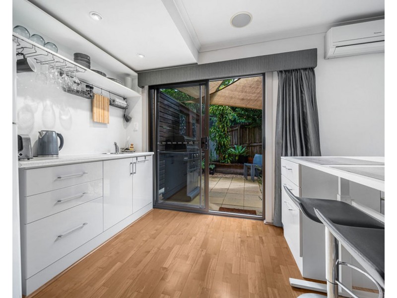 4 Lyn Court, Bli Bli QLD 4560
