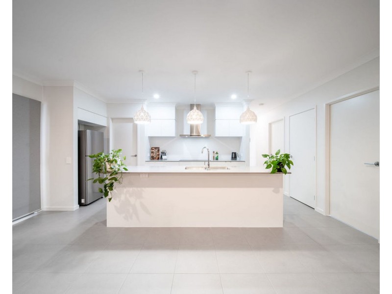 60 Valley Crescent, Palmview QLD 4553