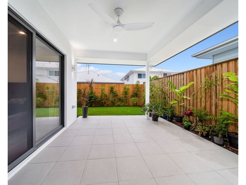 60 Valley Crescent, Palmview QLD 4553