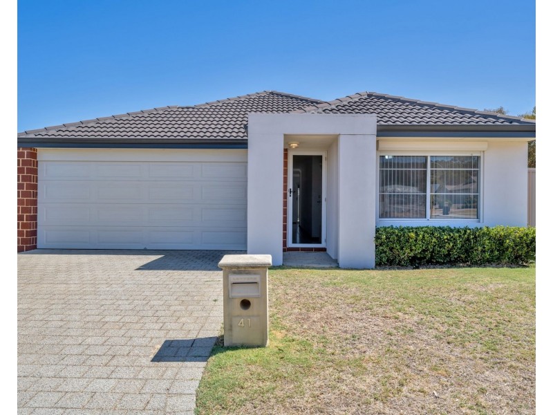 41 Chiltern Avenue, Brookdale WA 6112