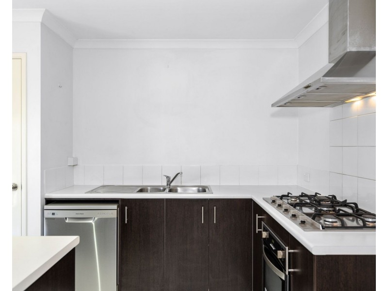 41 Chiltern Avenue, Brookdale WA 6112