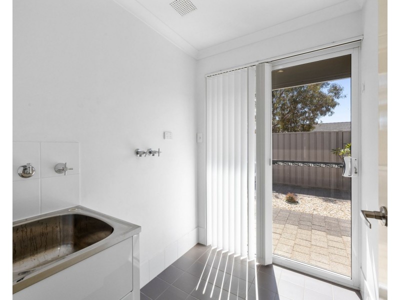 41 Chiltern Avenue, Brookdale WA 6112