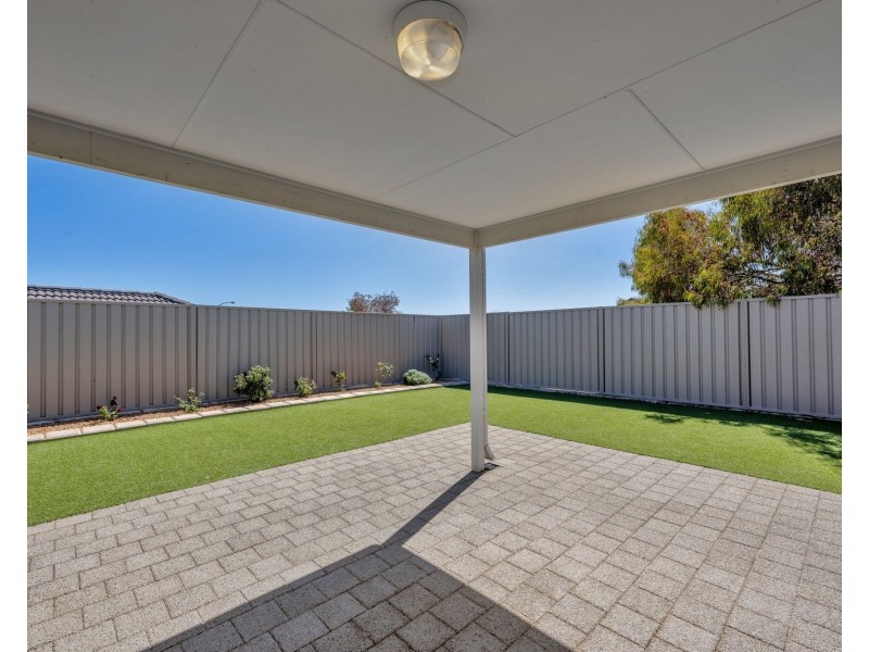 41 Chiltern Avenue, Brookdale WA 6112