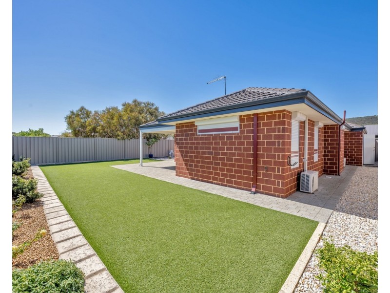 41 Chiltern Avenue, Brookdale WA 6112