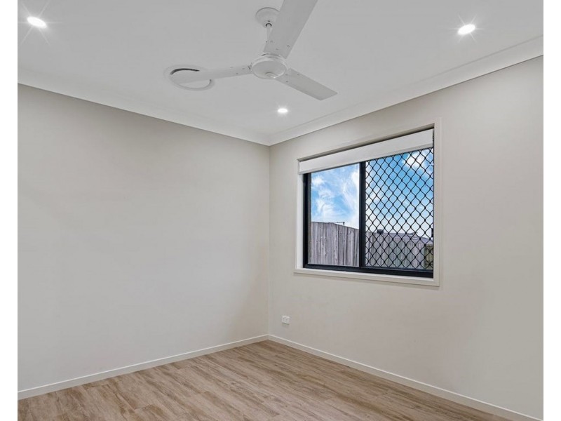 27 Bellinger Key, Pacific Pines QLD 4211