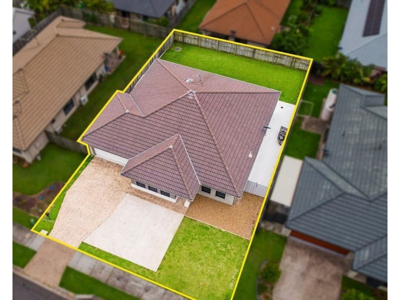 27 Bellinger Key, Pacific Pines QLD 4211