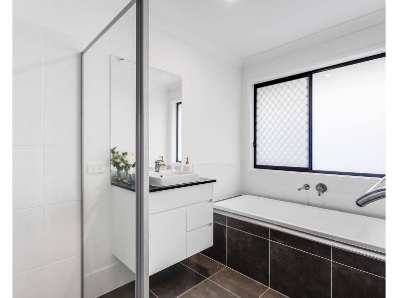 28 Hilary Street, Morayfield QLD 4506