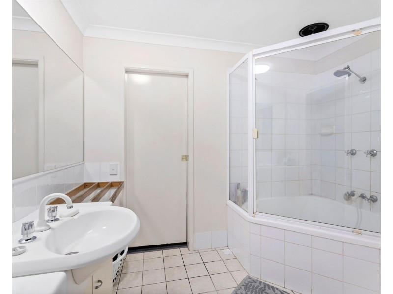 49 Strathmere Place, Upper Kedron QLD 4055