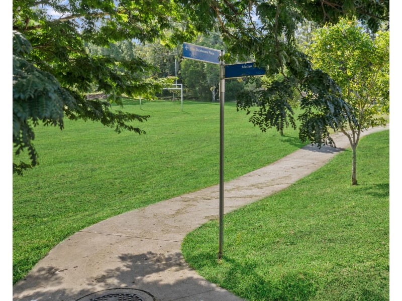 49 Strathmere Place, Upper Kedron QLD 4055
