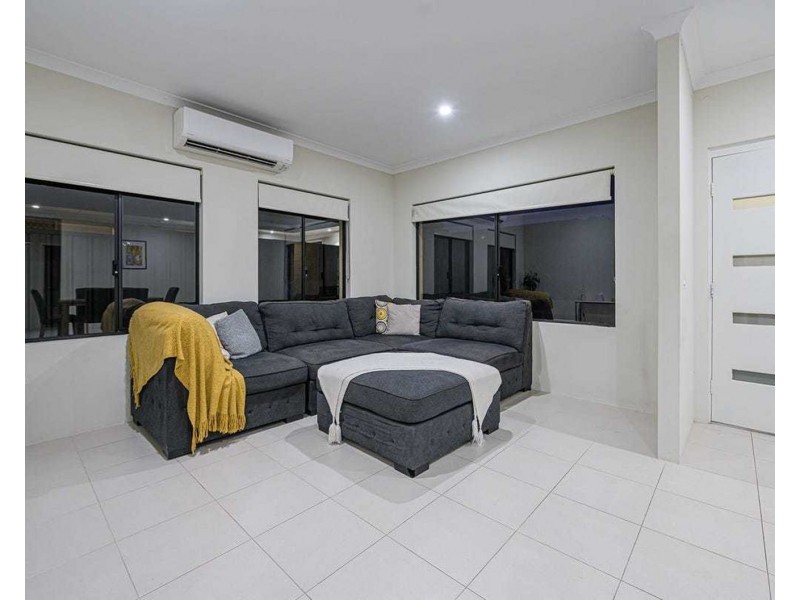 8A Kingston Street, Embleton WA 6062