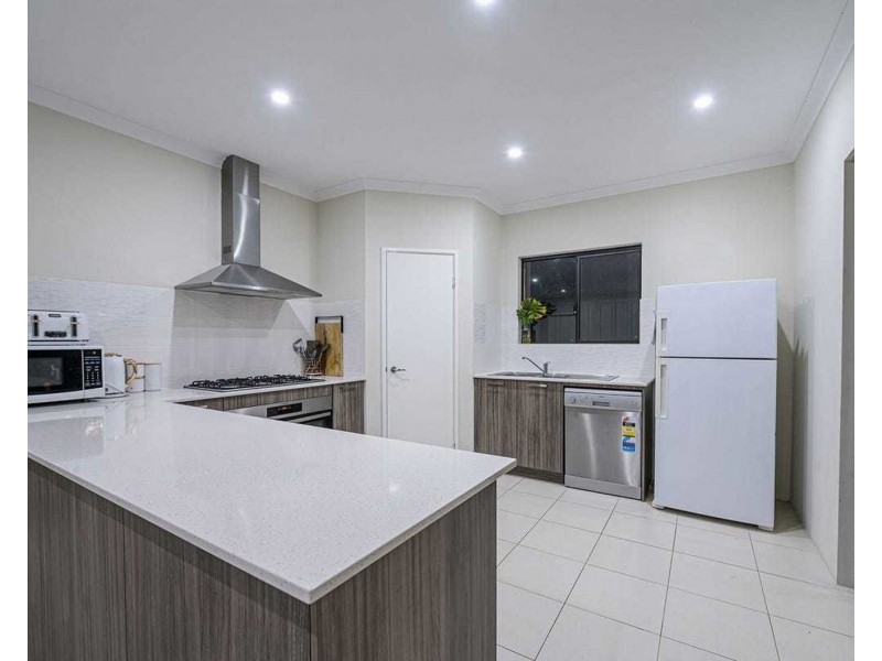 8A Kingston Street, Embleton WA 6062