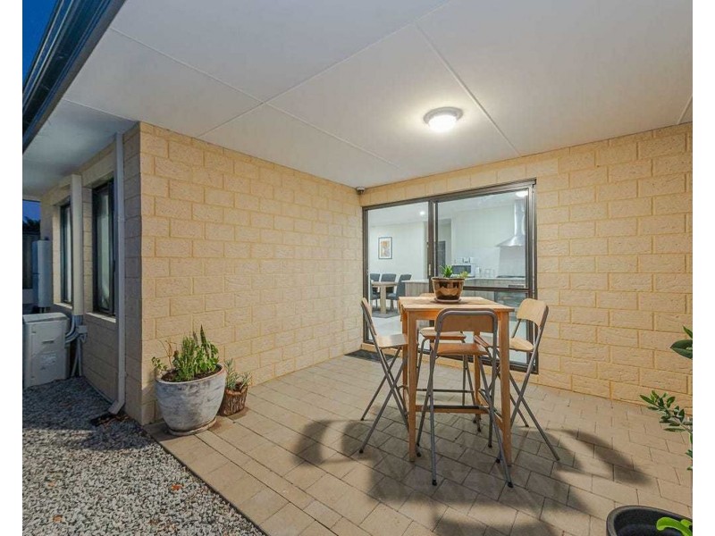 8A Kingston Street, Embleton WA 6062