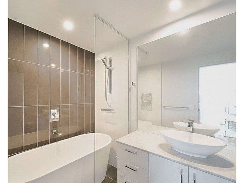 21006/5 Harbour Side Court, Biggera Waters QLD 4216