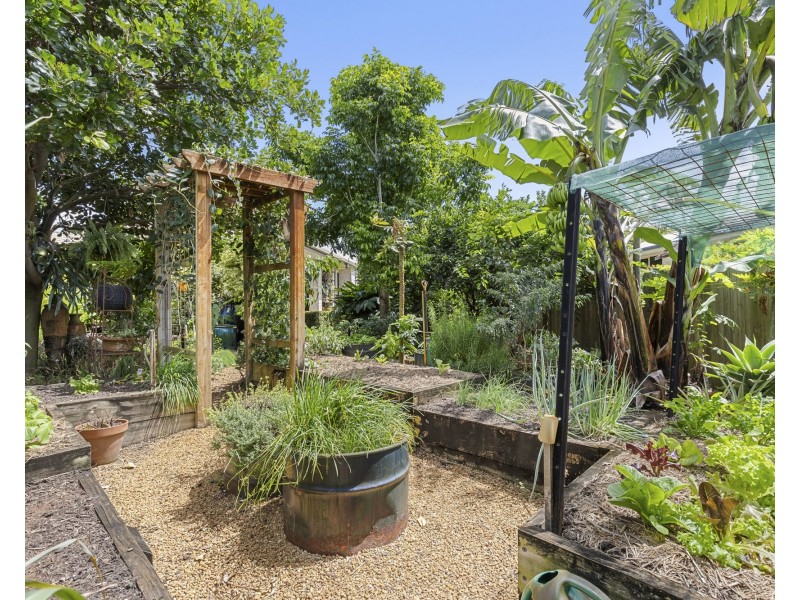 36 Apollo Crescent, Beachmere QLD 4510