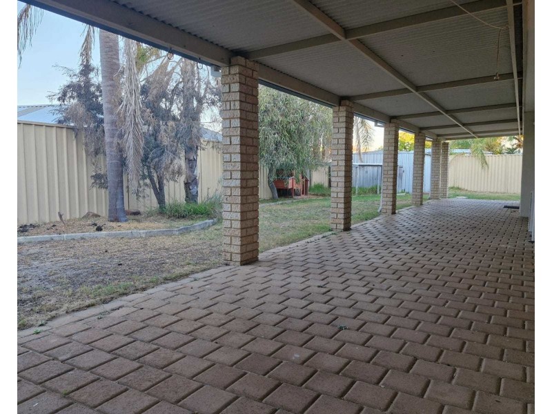 22 Karrawa Gardens, Port Kennedy WA 6172