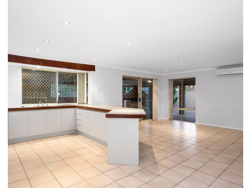 22 Karrawa Gardens, Port Kennedy WA 6172