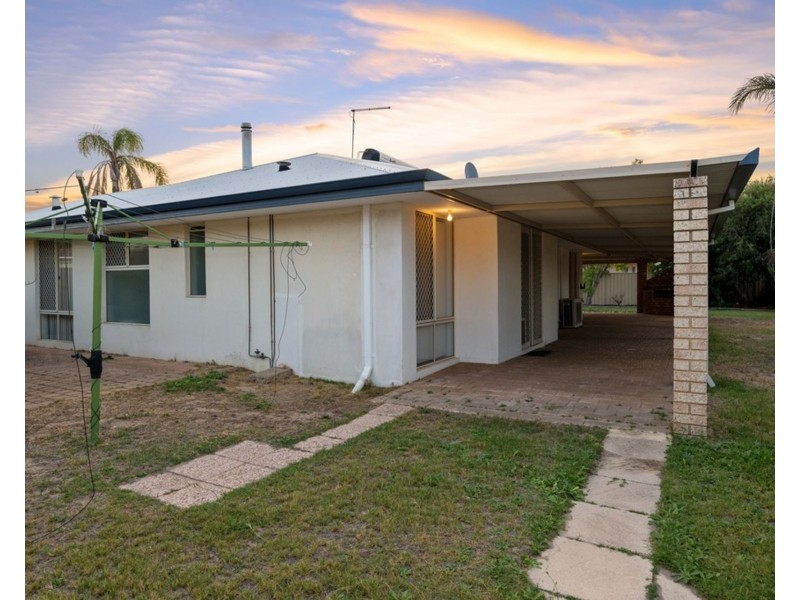 22 Karrawa Gardens, Port Kennedy WA 6172