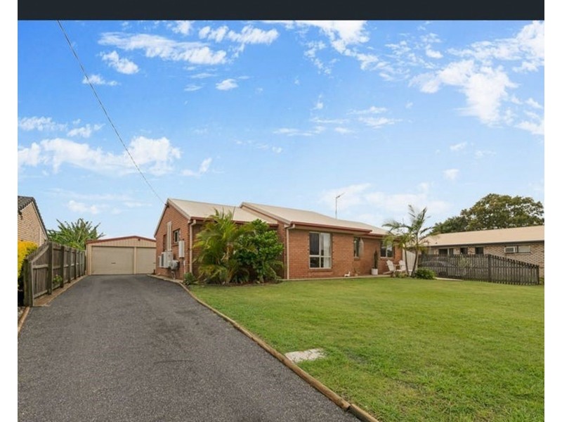 8 Hansen Street, Burnett Heads QLD 4670