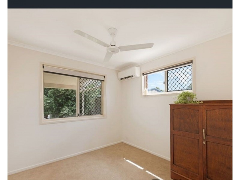 8 Hansen Street, Burnett Heads QLD 4670