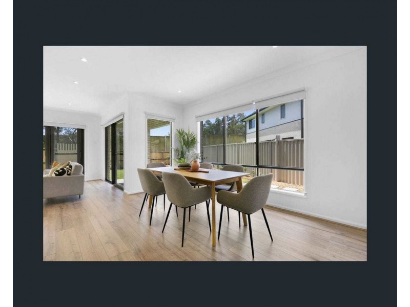12A Buring Court, Highland Park QLD 4211