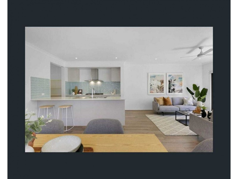 12A Buring Court, Highland Park QLD 4211