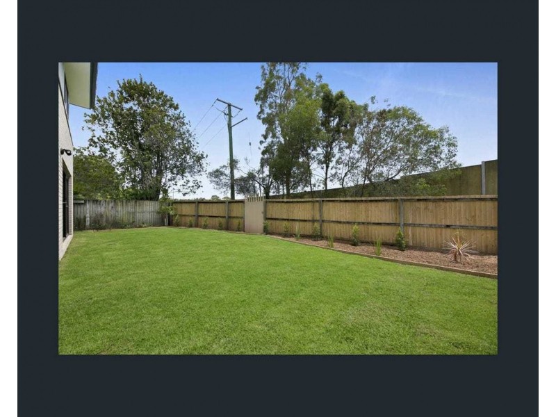 12A Buring Court, Highland Park QLD 4211