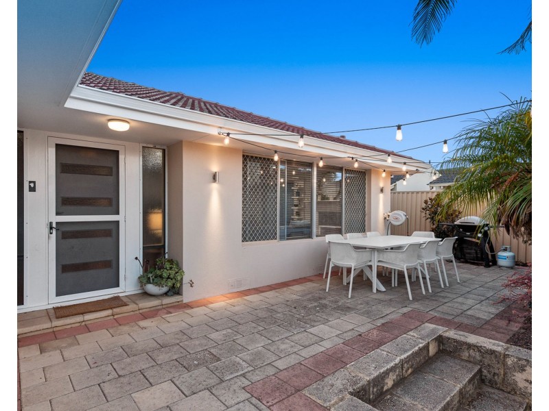 68 Davies Crescent, Kardinya WA 6163