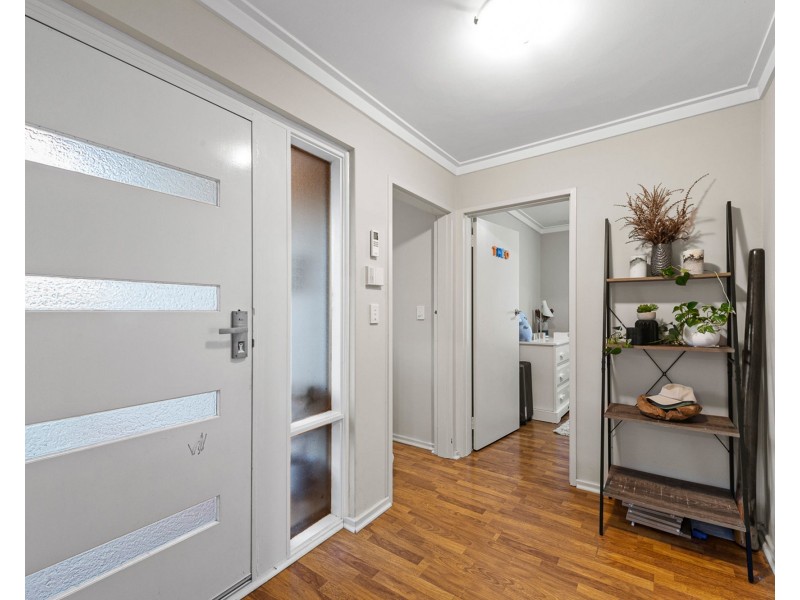 68 Davies Crescent, Kardinya WA 6163