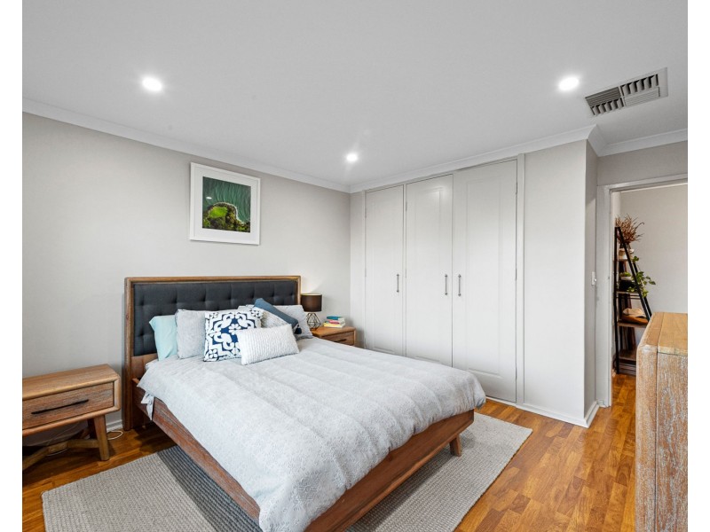 68 Davies Crescent, Kardinya WA 6163