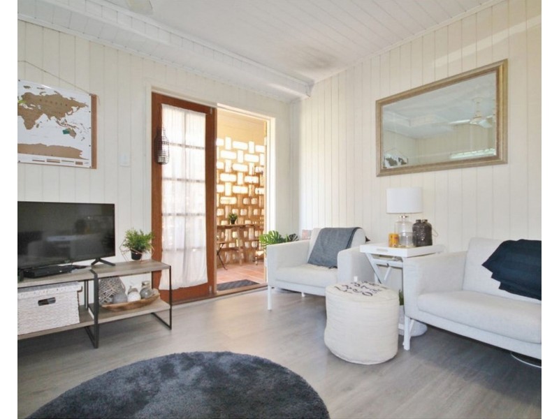 4/10 Pear Street, Greenslopes QLD 4120