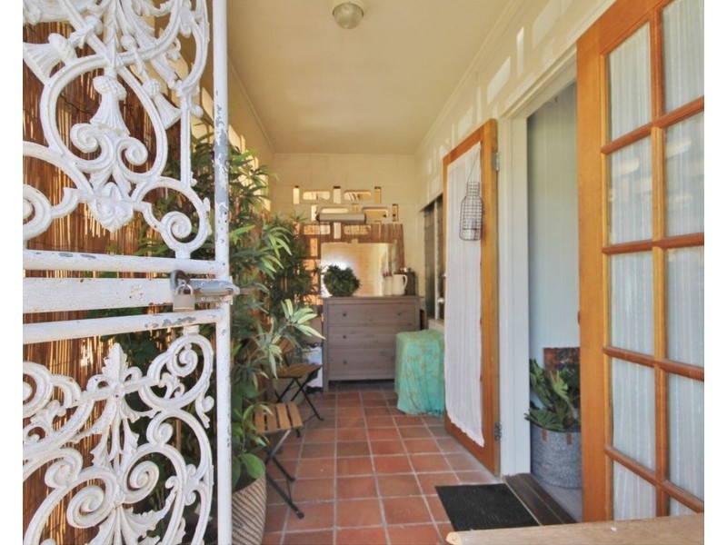 4/10 Pear Street, Greenslopes QLD 4120