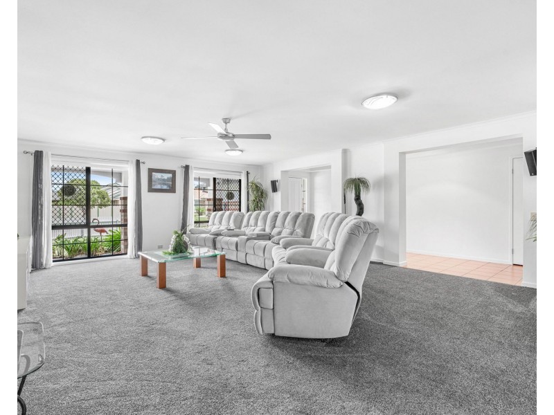 1 Arafura Cres, Tingalpa QLD 4173