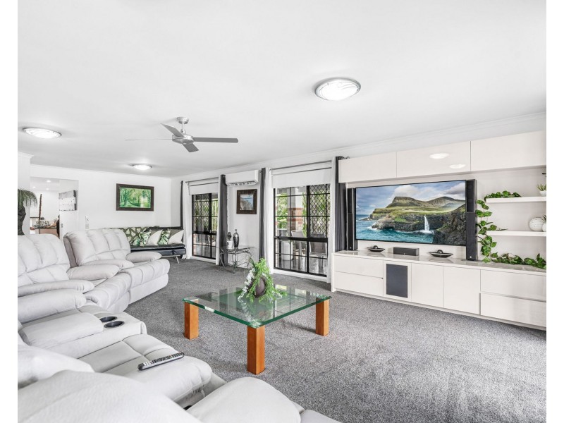 1 Arafura Cres, Tingalpa QLD 4173