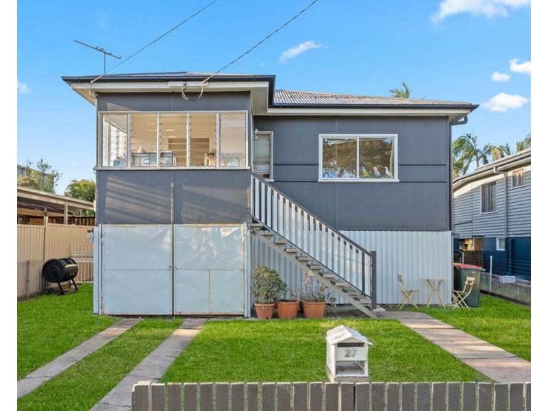 27 Seeney St, Zillmere QLD 4034