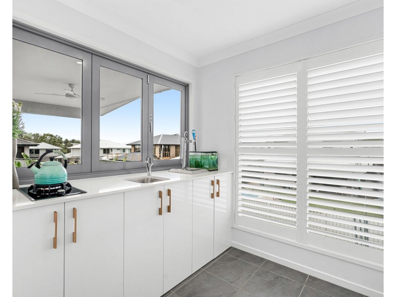 73 Waterville Drive, Thornlands QLD 4164