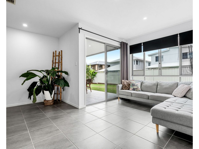 73 Waterville Drive, Thornlands QLD 4164