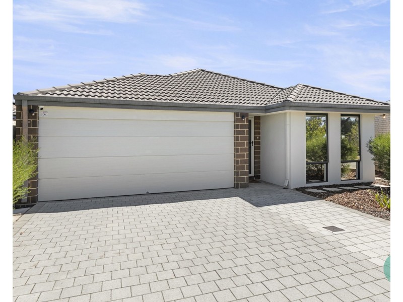 6 Moonstone Parkway, Wellard WA 6170