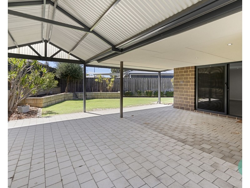 6 Moonstone Parkway, Wellard WA 6170