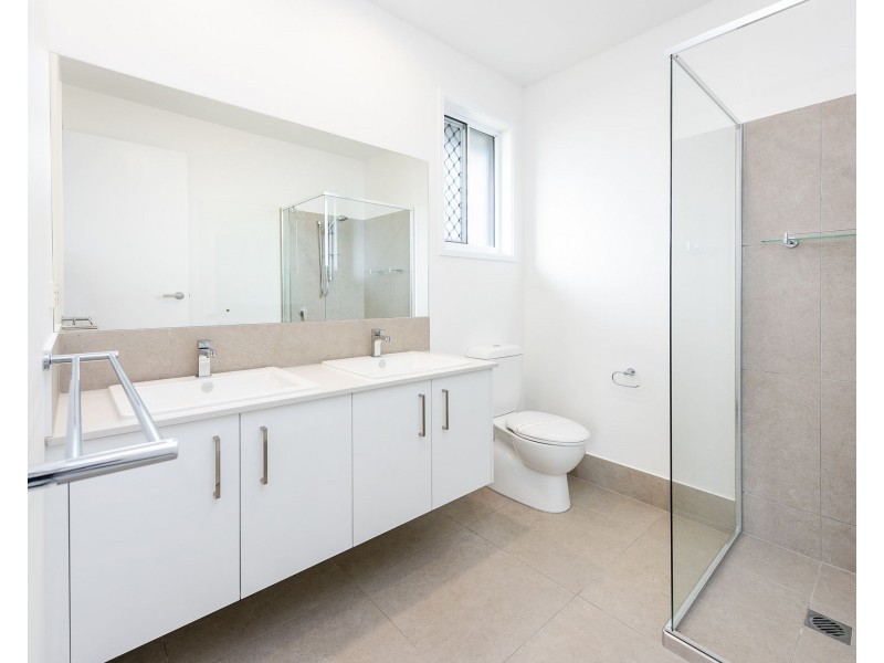 3 Habitat Drive, Branyan QLD 4670