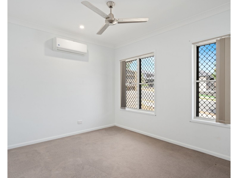 17 Stellar Street, Spring Mountain QLD 4124