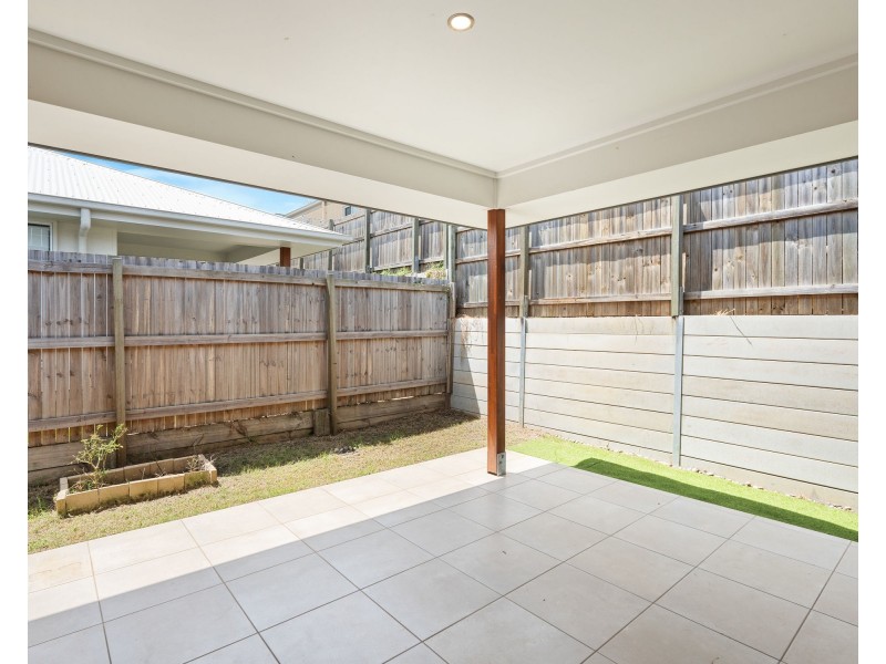 17 Stellar Street, Spring Mountain QLD 4124