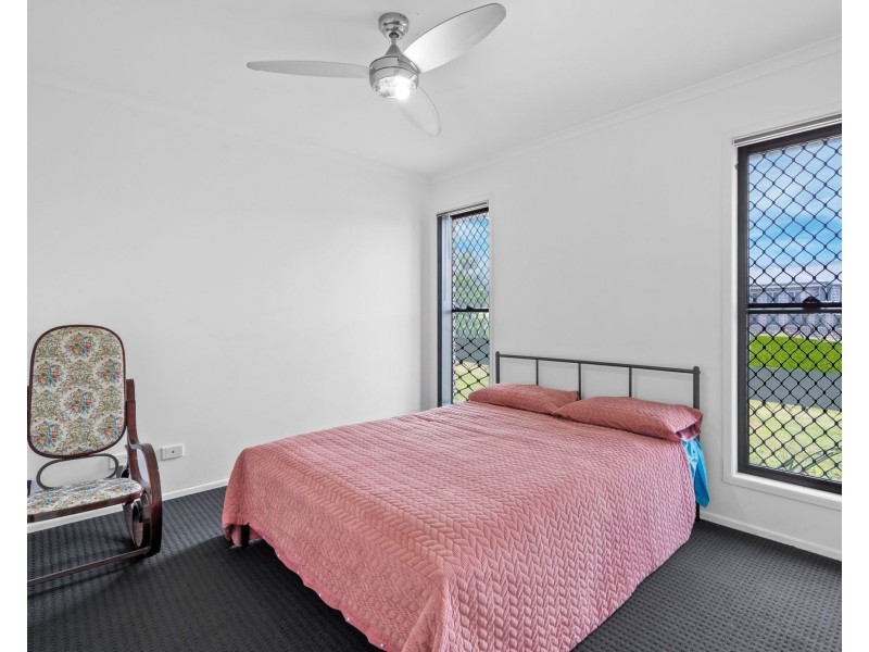 11 Grasstree Place, Ningi QLD 4511