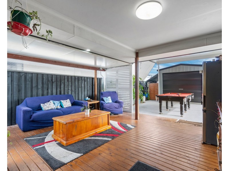 11 Grasstree Place, Ningi QLD 4511